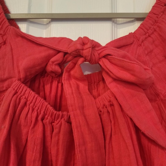 Top with bow tie back - Picture 3 of 3